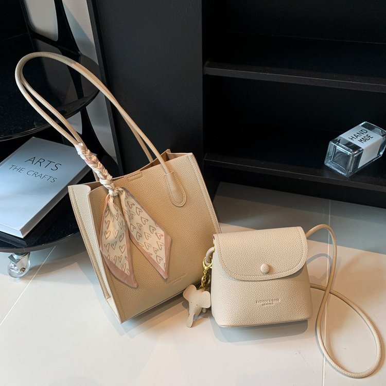 PU Tote Bag with Zipper and Stitching Detail - Cream White,Black,Khaki,Light Brown - One Size