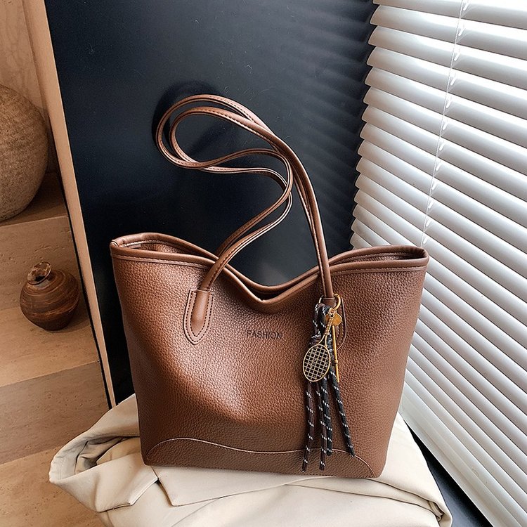 2025 Summer PU Tote Shoulder Bag with Magnetic Closure